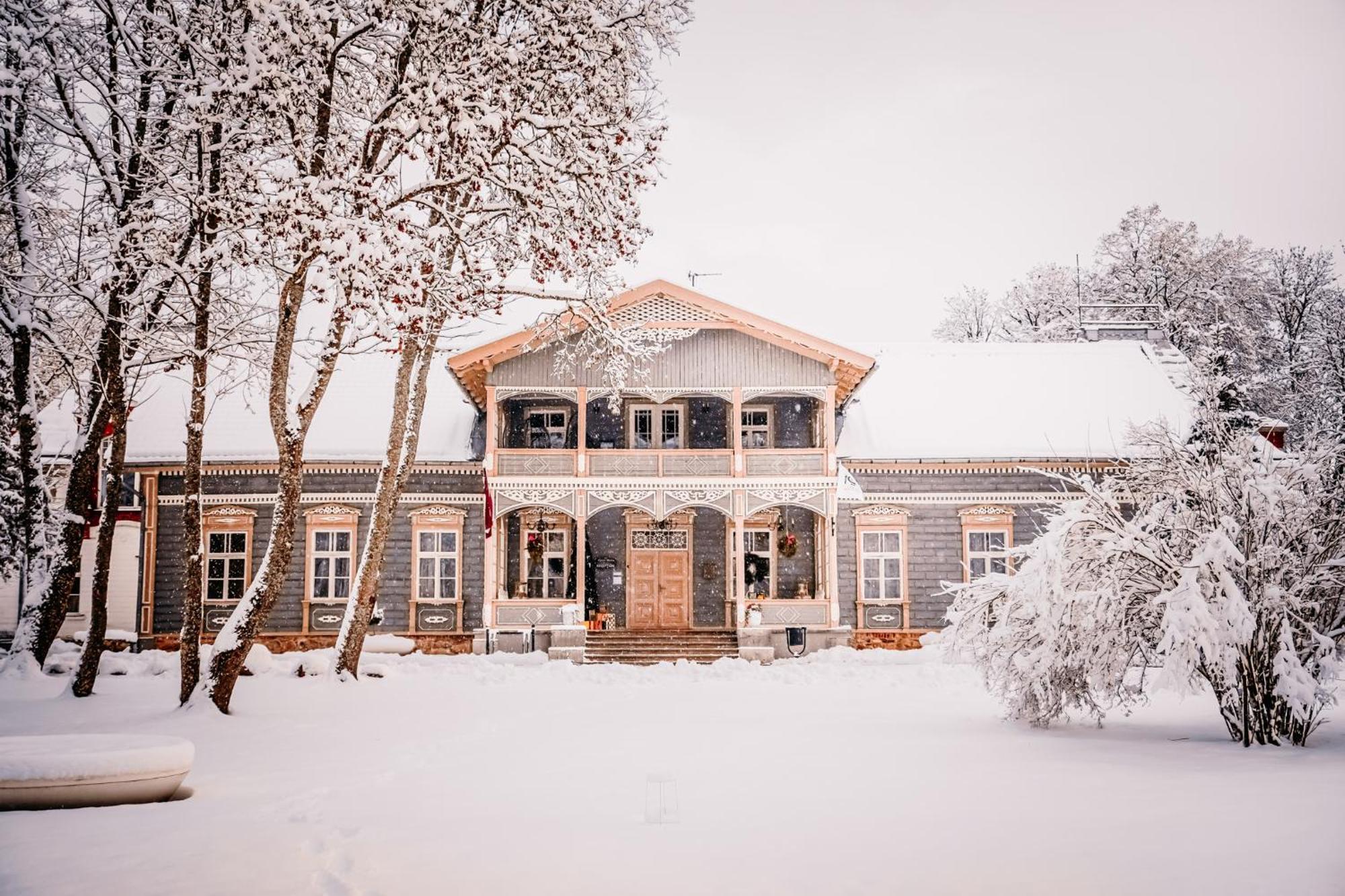 Boutique Hotel Virkas Muiza Kuldīga Exteriör bild