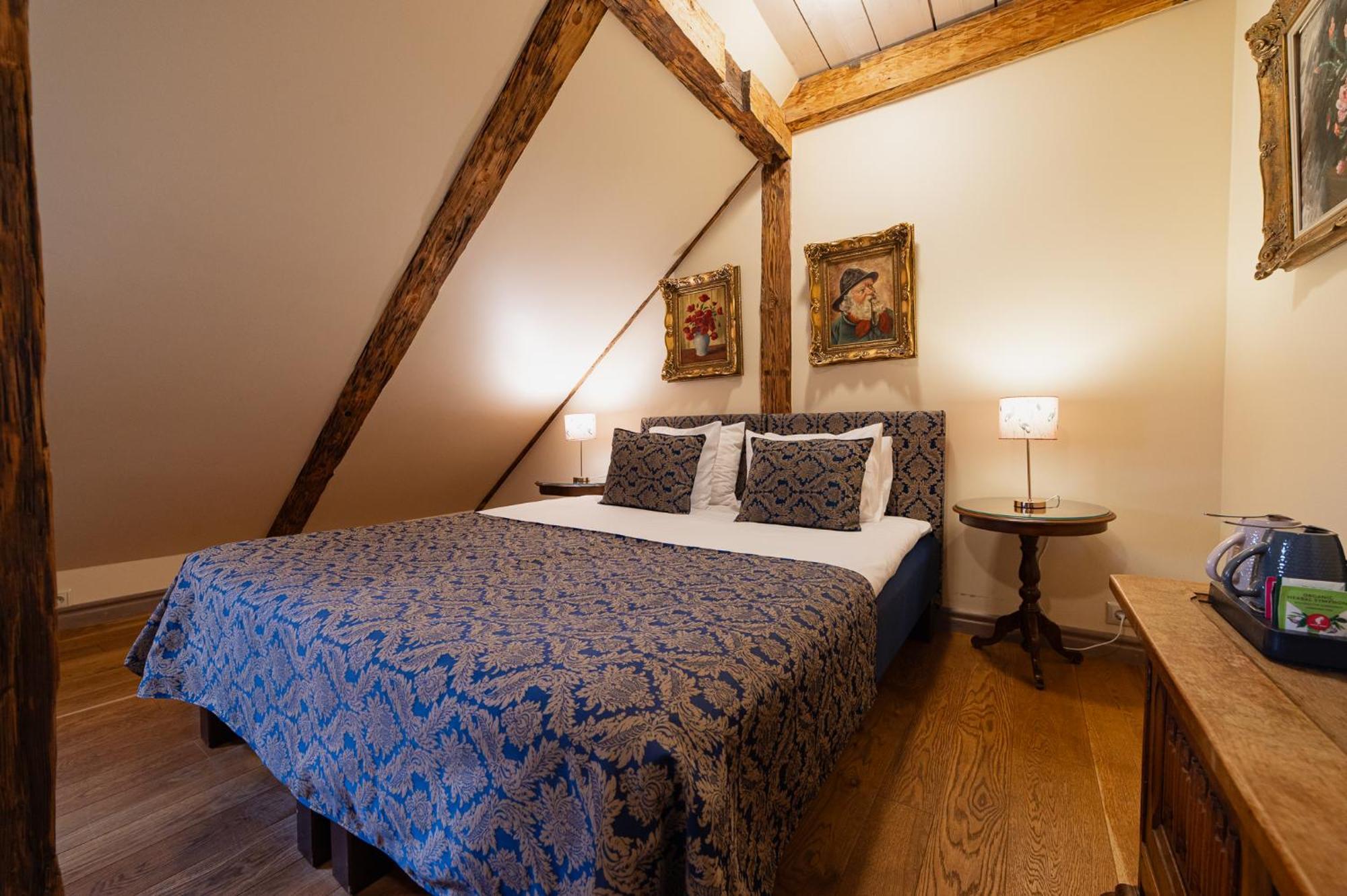 Boutique Hotel Virkas Muiza Kuldīga Rum bild