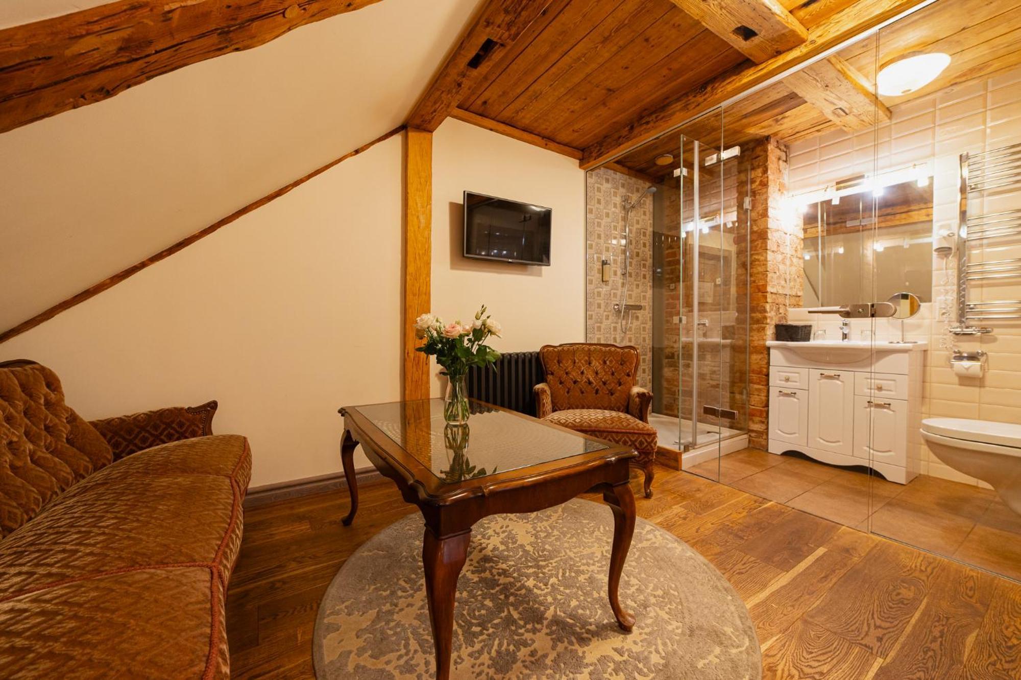 Boutique Hotel Virkas Muiza Kuldīga Rum bild
