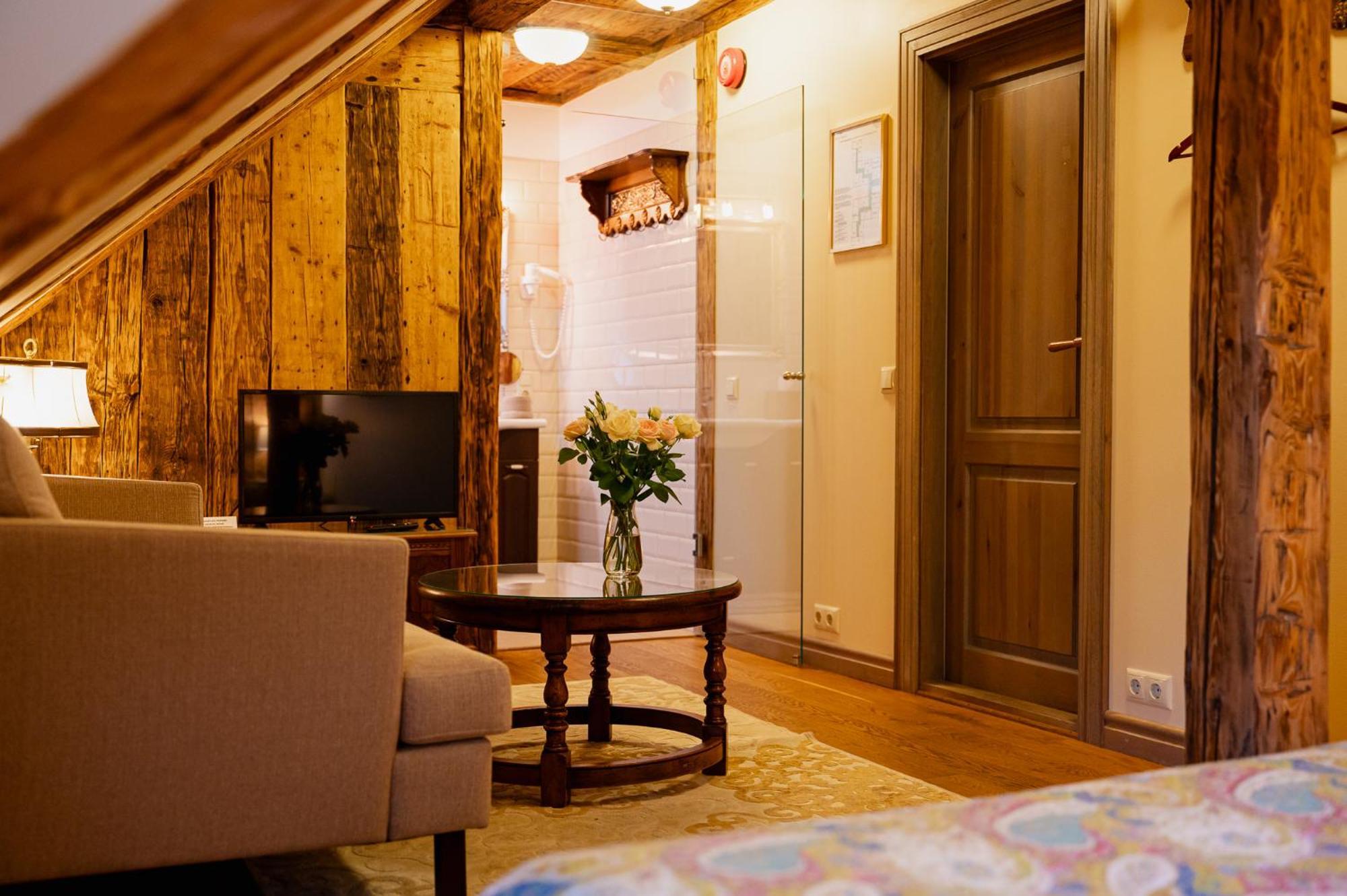 Boutique Hotel Virkas Muiza Kuldīga Rum bild