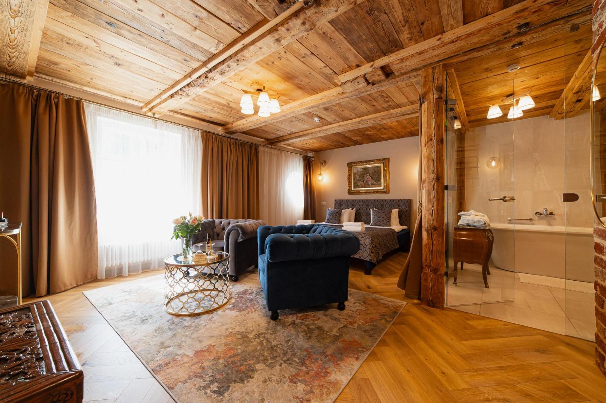 Boutique Hotel Virkas Muiza Kuldīga Exteriör bild