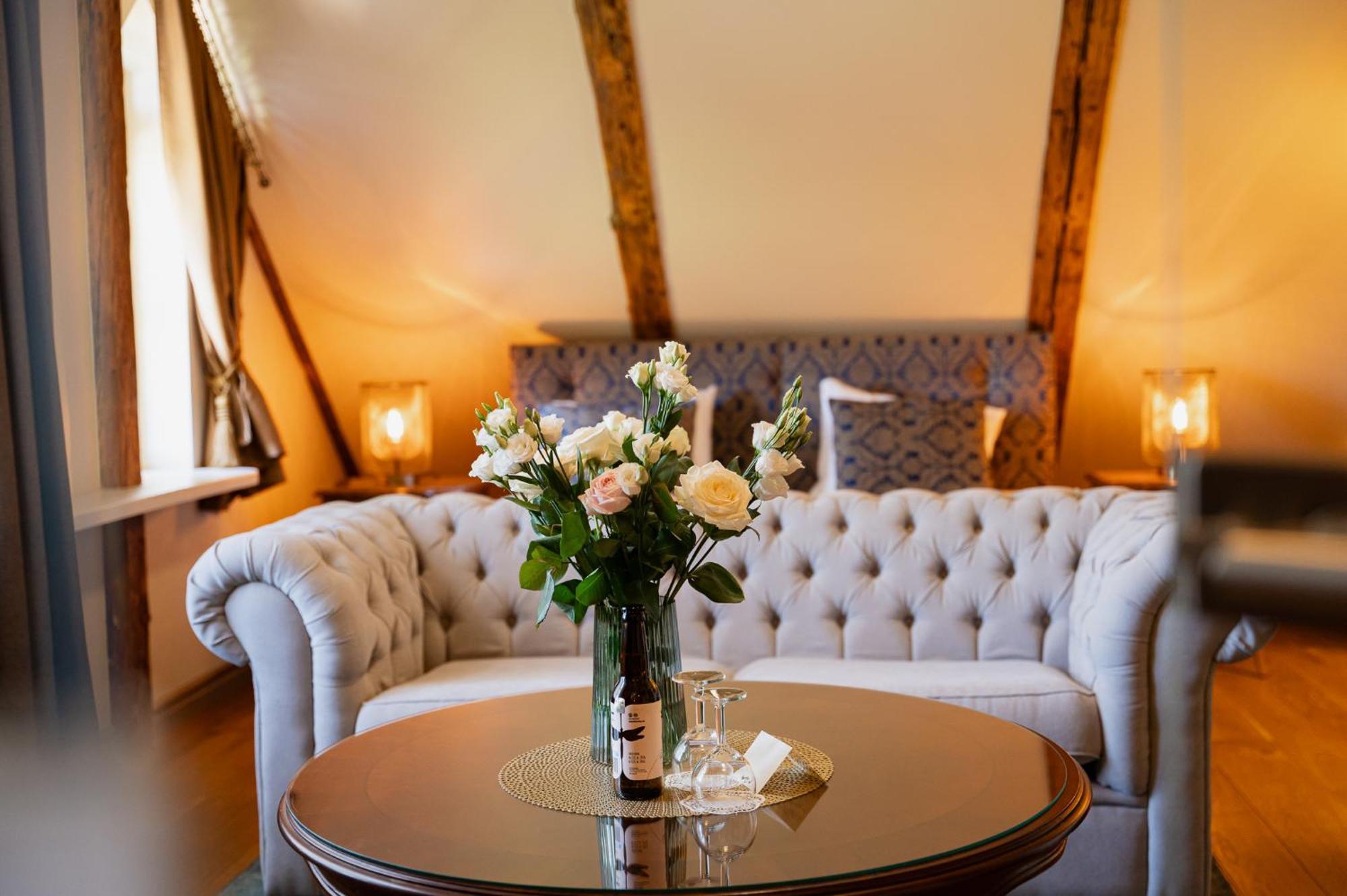 Boutique Hotel Virkas Muiza Kuldīga Exteriör bild