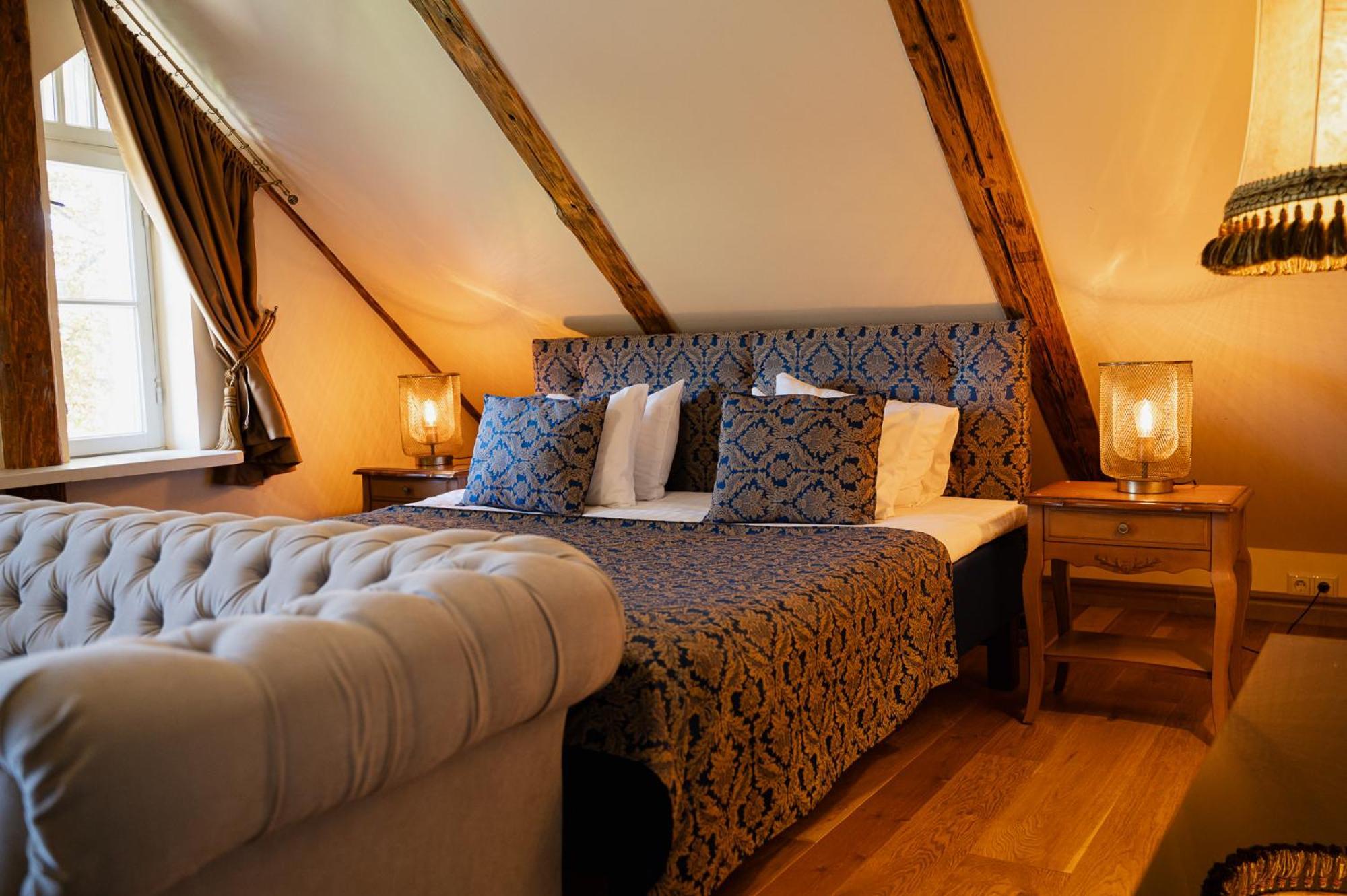 Boutique Hotel Virkas Muiza Kuldīga Exteriör bild