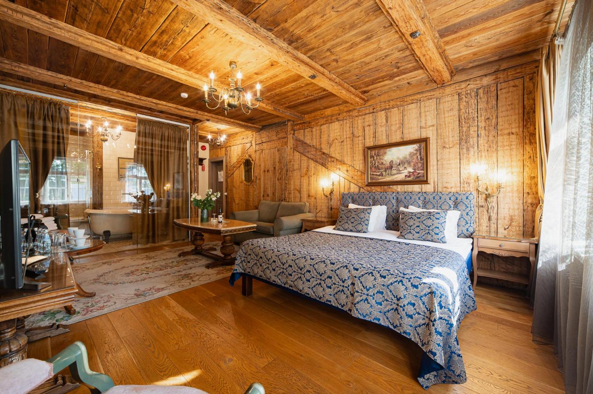 Boutique Hotel Virkas Muiza Kuldīga Exteriör bild